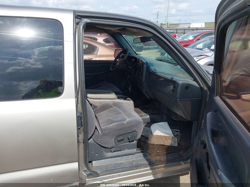 1GCEC19WX2Z111440 2002 CHEVROLET SILVERADO photo no. 5