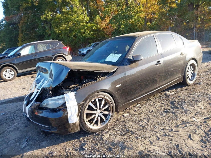 WBANU53568C110038 2008 BMW 5ER photo no. 2