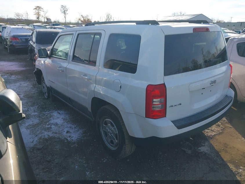 1C4NJRBB8FD438045 2015 JEEP LIBERTY (PATRIOT) photo no. 3