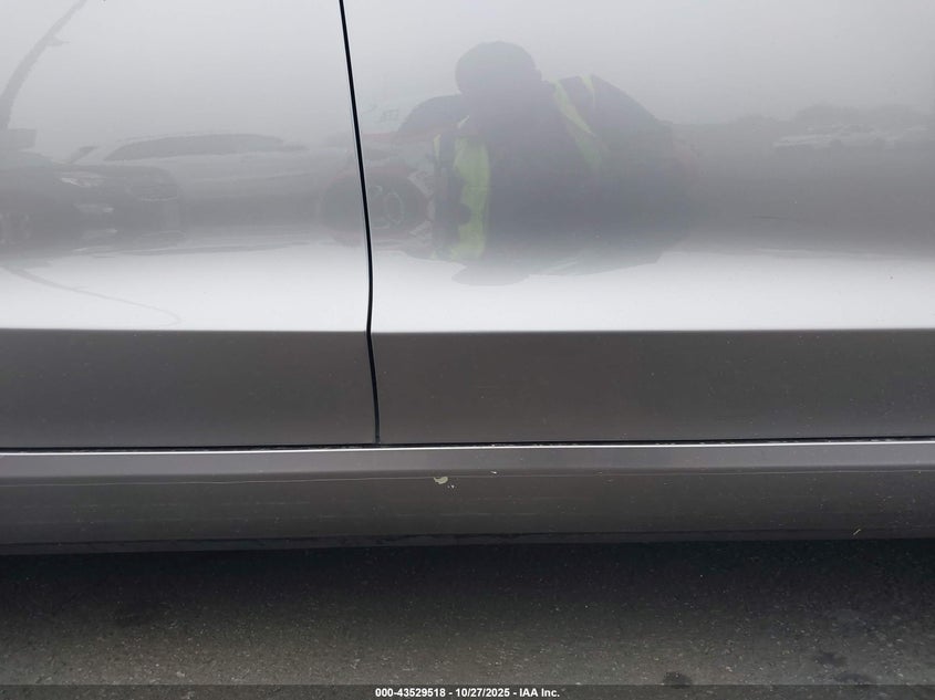 2025 Tesla Model 3 Long Range Rear-Wheel Drive/Standard VIN: 5YJ3E1EA7SF007389 Lot: 43529518