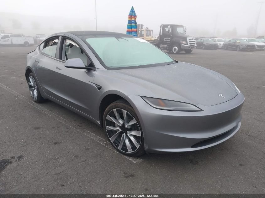 TESLA MODEL 3 LONG RANGE REAR-WHEEL DRIVE/STANDARD