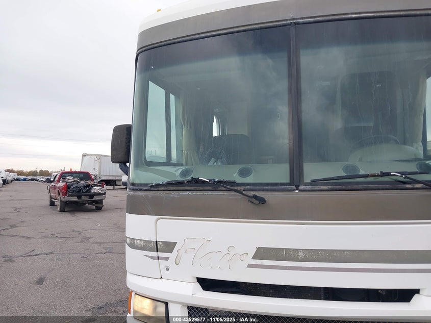 2003 Ford F550 Super Duty Stripped Chass VIN: 1FCNF53S530A07268 Lot: 43529577