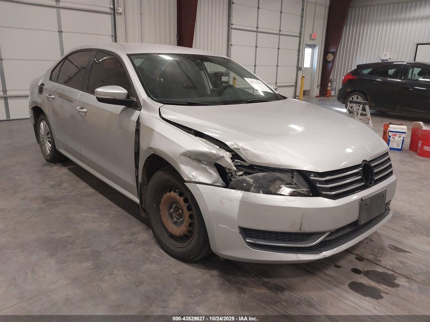 VOLKSWAGEN PASSAT 1.8T S