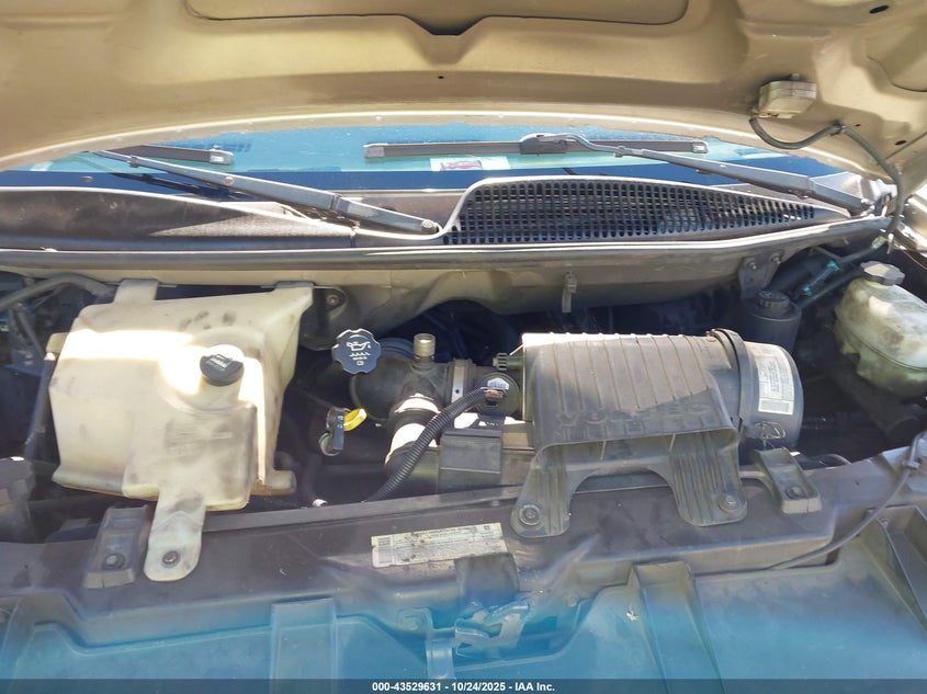 2003 Chevrolet Express VIN: 1GAHG39U731221947 Lot: 43529631