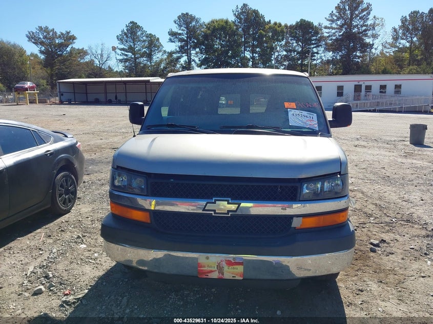 2003 Chevrolet Express VIN: 1GAHG39U731221947 Lot: 43529631