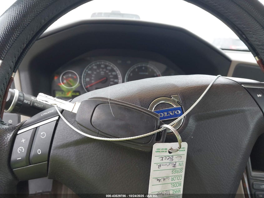 2008 Volvo S60 2.5T VIN: YV1RS592382675709 Lot: 43529786