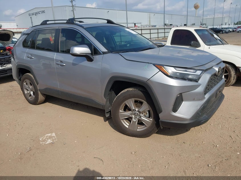 TOYOTA RAV4 XLE