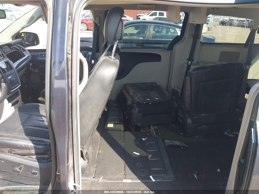 2014 Chrysler Town & Country Touring VIN: 2C4RC1BG0ER270454 Lot: 43529966