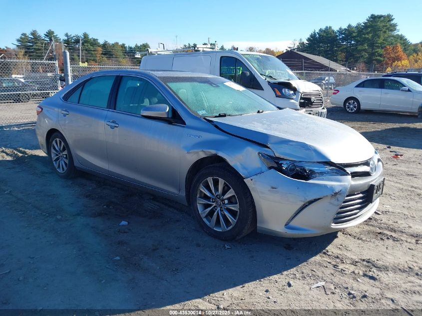 TOYOTA CAMRY HYBRID XLE