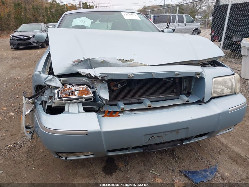 2006 Mercury Grand Marquis Gs VIN: 2MEFM74W66X637201 Lot: 43530066