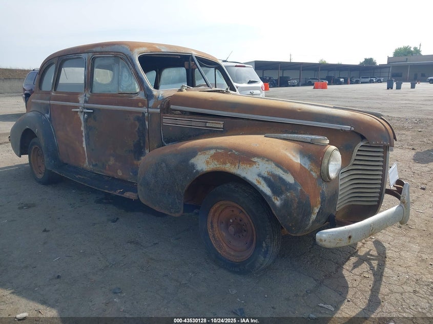 1940 BUICK SPECIAL