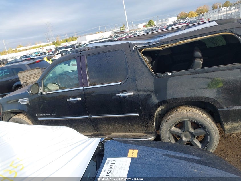 2008 Cadillac Escalade Esv Standard VIN: 1GYFK66828R150715 Lot: 43530135