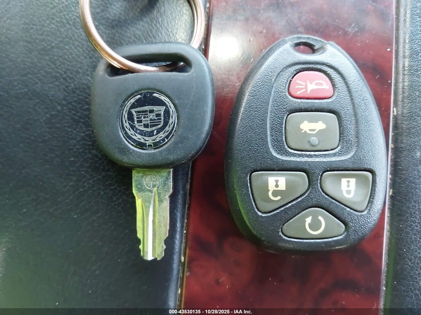 2008 Cadillac Escalade Esv Standard VIN: 1GYFK66828R150715 Lot: 43530135