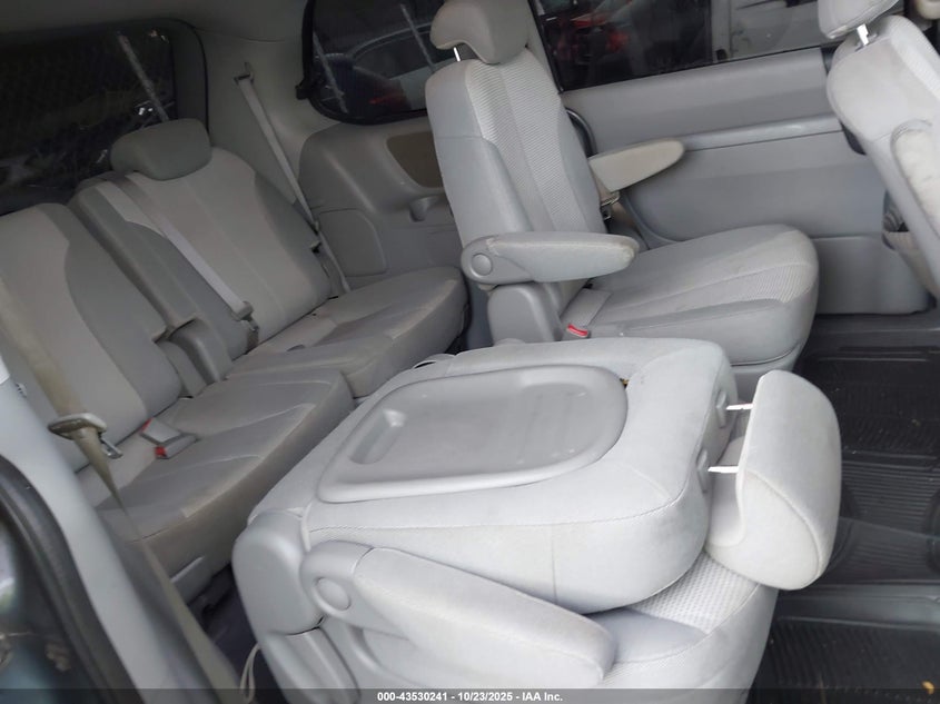 KNDMG4C32A6326679 2010 KIA SEDONA photo no. 8