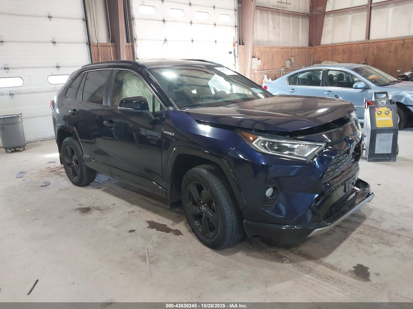 TOYOTA RAV4 HYBRID XSE