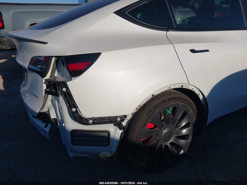 2023 Tesla Model Y Performance Dual Motor All-Wheel Drive VIN: 7SAYGDEFXPF789968 Lot: 43530369