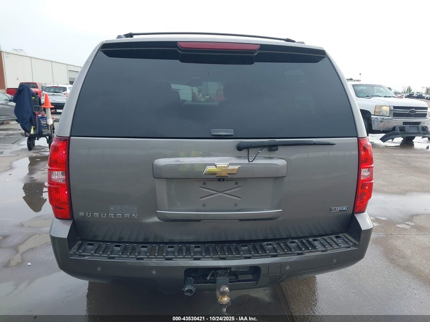 2007 Chevrolet Suburban 1500 Ltz VIN: 3GNFC16017G313988 Lot: 43530421