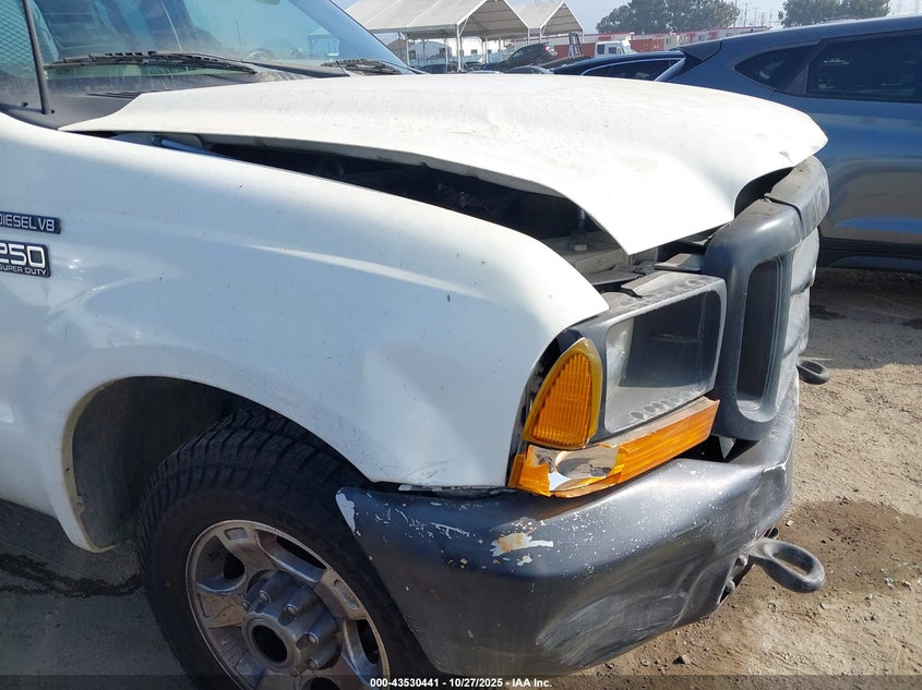 2000 Ford F-250 VIN: 1FTNX20F8YEC33110 Lot: 43530441