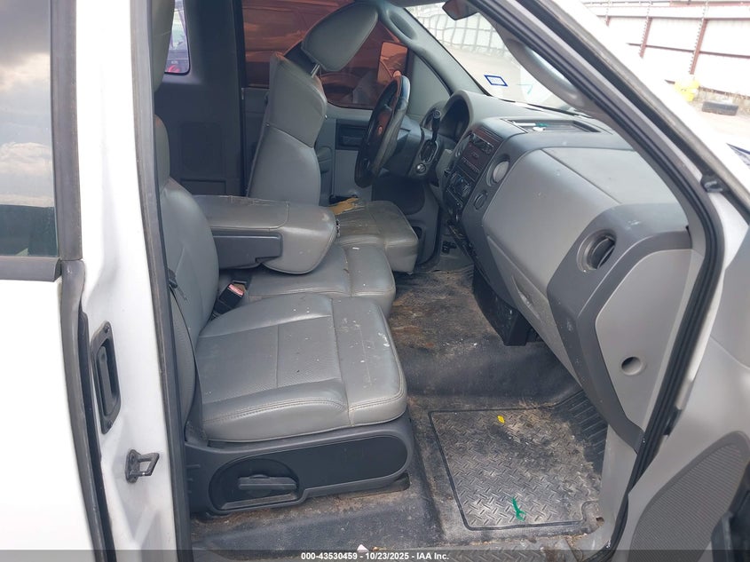 2007 Ford F-150 Stx/Xl/Xlt VIN: 1FTRF12267KC81875 Lot: 43530459