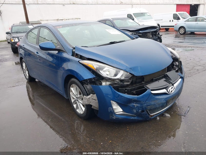 HYUNDAI ELANTRA SE