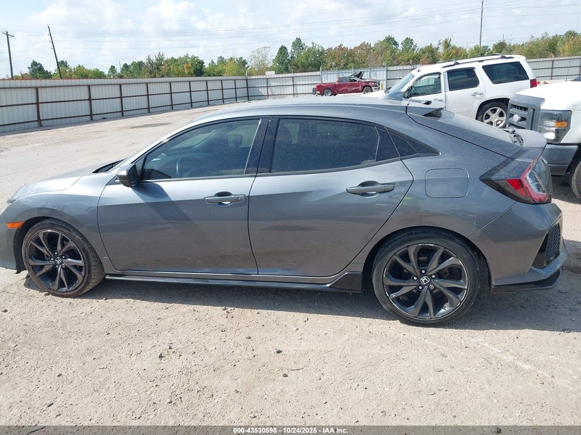 2018 HONDA CIVIC SPORT SHHFK7H45JU239677