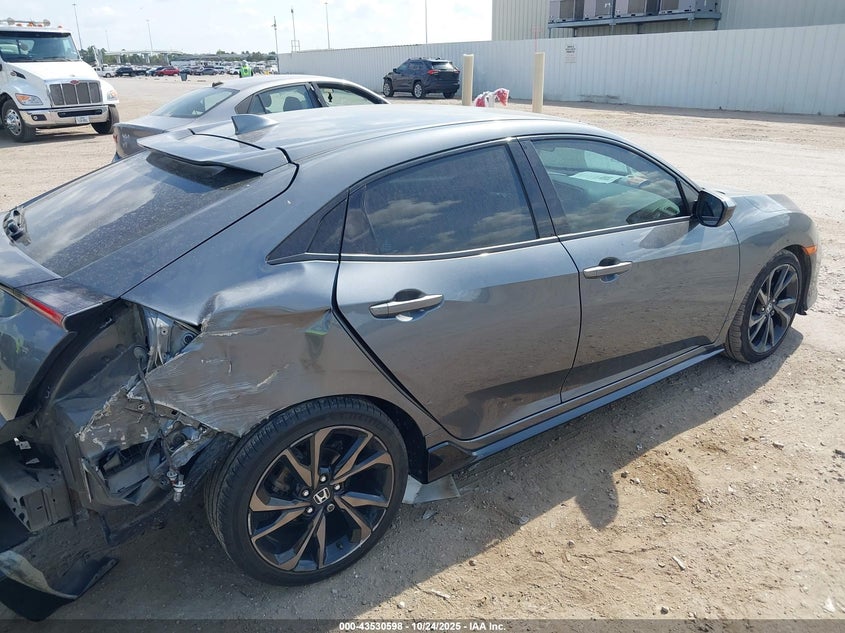 2018 HONDA CIVIC SPORT SHHFK7H45JU239677