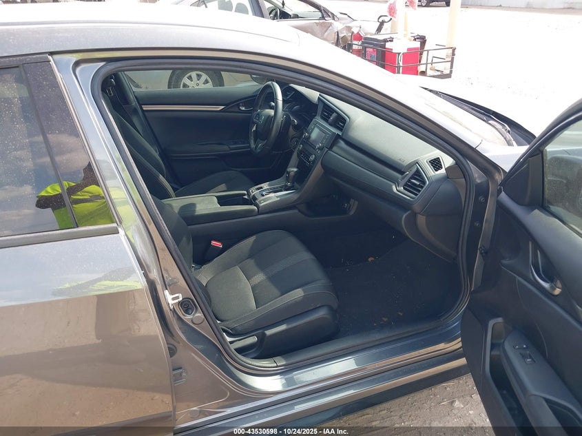 2018 HONDA CIVIC SPORT SHHFK7H45JU239677