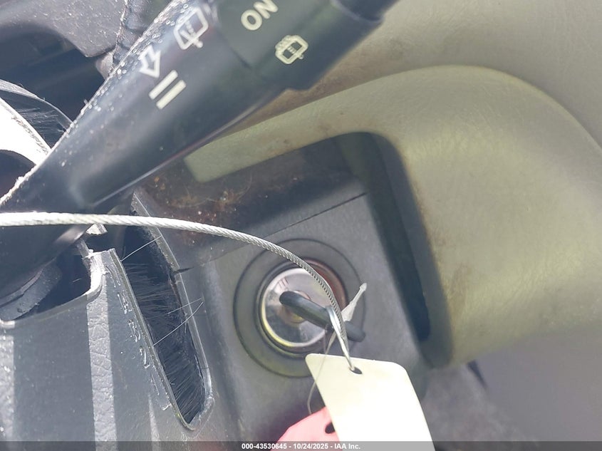 1998 Honda Cr-V Lx VIN: JHLRD2841WC000873 Lot: 43530645