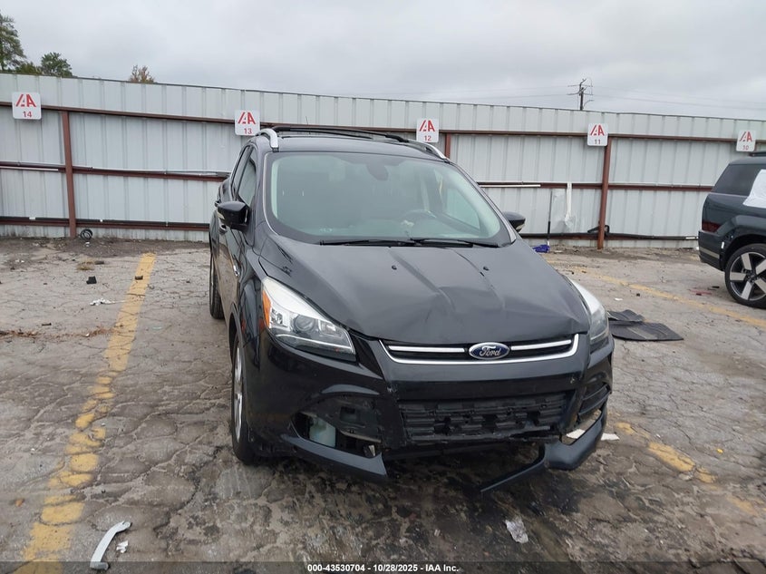 FORD ESCAPE TITANIUM