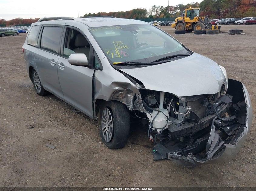 2020 TOYOTA SIENNA XLE - 5TDYZ3DC9LS047446