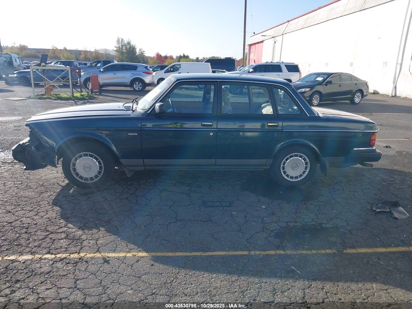 1991 Volvo 240 VIN: YV1AA8842M1453392 Lot: 43530798