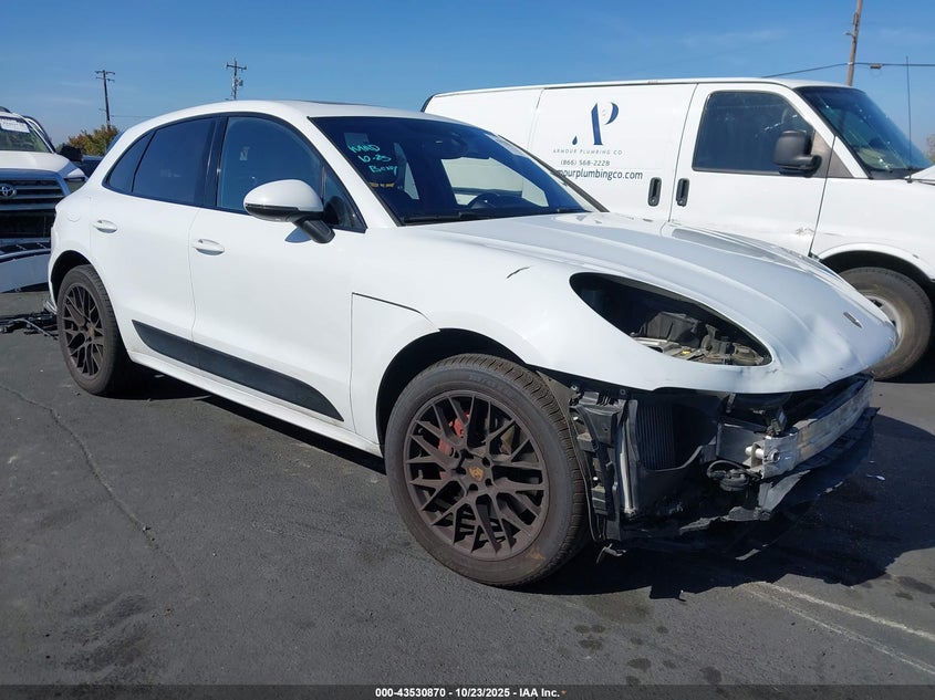 PORSCHE MACAN GTS