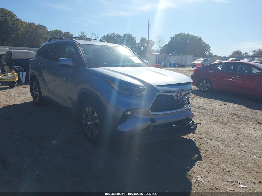 TOYOTA HIGHLANDER XLE