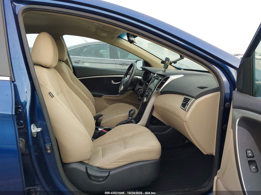 2013 HYUNDAI ELANTRA GT KMHD35LE6DU106556