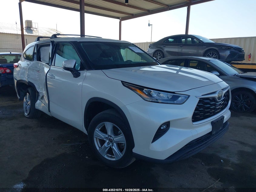 TOYOTA HIGHLANDER LE