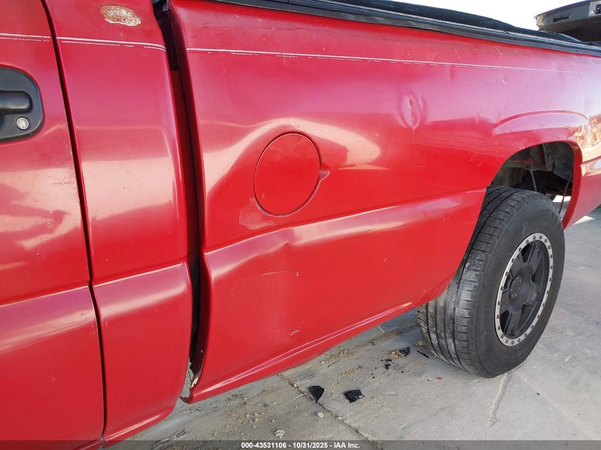 2005 GMC Sierra 1500 Work Truck VIN: 1GTEC14X15Z249887 Lot: 43531106