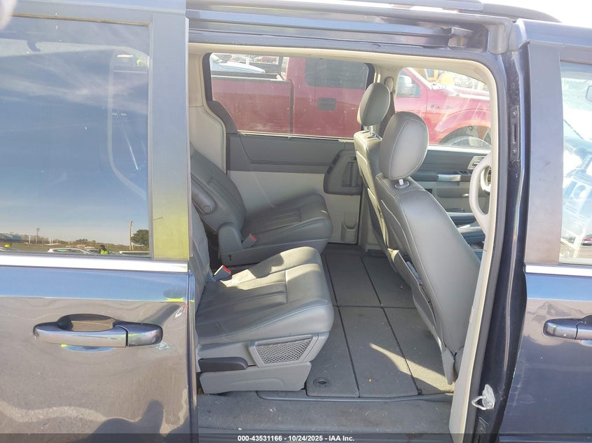 2008 Chrysler Town & Country Touring VIN: 2A8HR54P48R771584 Lot: 43531166