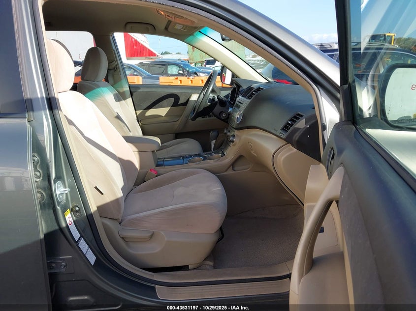 JTEES41A892147260 2009 TOYOTA HIGHLANDER photo no. 5