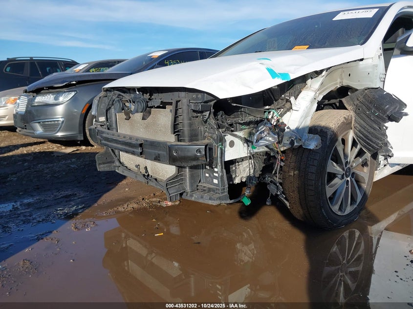 2017 HYUNDAI SONATA SPORT 5NPE34AF9HH586395