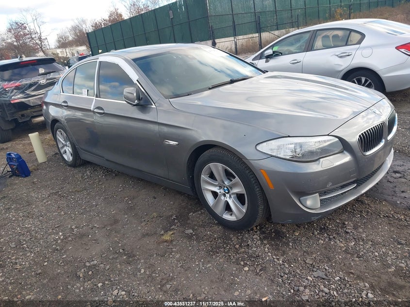 BMW 5 SERIES 528I