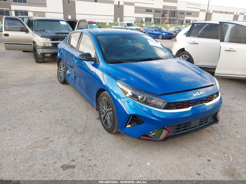 KIA FORTE GT-LINE
