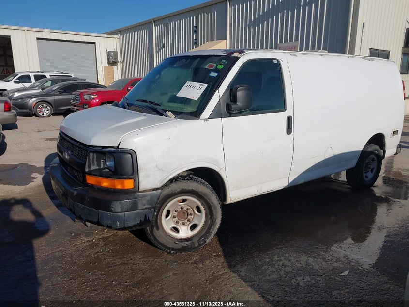 1GCGG25C581209880 2008 CHEVROLET EXPRESS photo no. 2