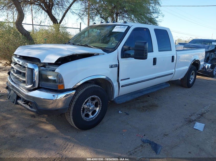1FTSW30F3YEA65310 2000 FORD F350 photo no. 2