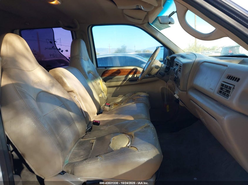 1FTSW30F3YEA65310 2000 FORD F350 photo no. 5