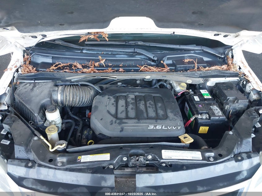 2011 Volkswagen Routan Sel VIN: 2V4RW5DG2BR670853 Lot: 43531337