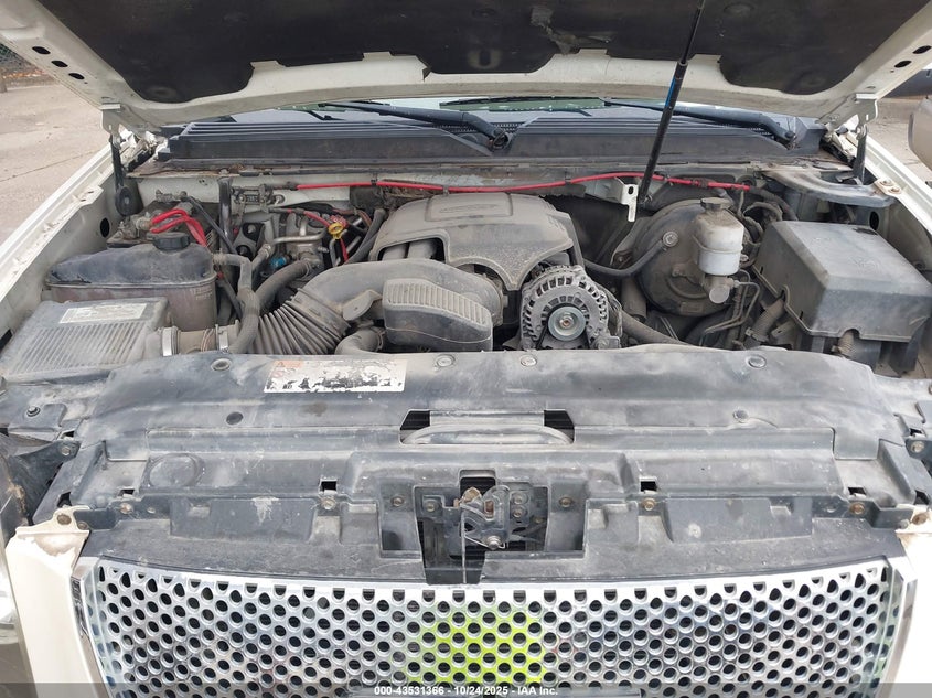 2008 GMC Yukon Slt VIN: 1GKFC13098R204018 Lot: 43531366