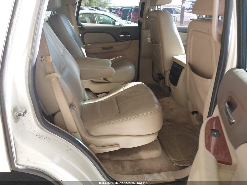 2008 GMC Yukon Slt VIN: 1GKFC13098R204018 Lot: 43531366