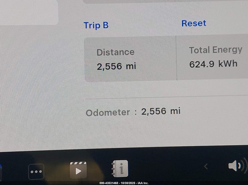 2026 Tesla Model Y Long Range Dual Motor All-Wheel Drive VIN: 7SAYGDEDXTA466087 Lot: 43531468