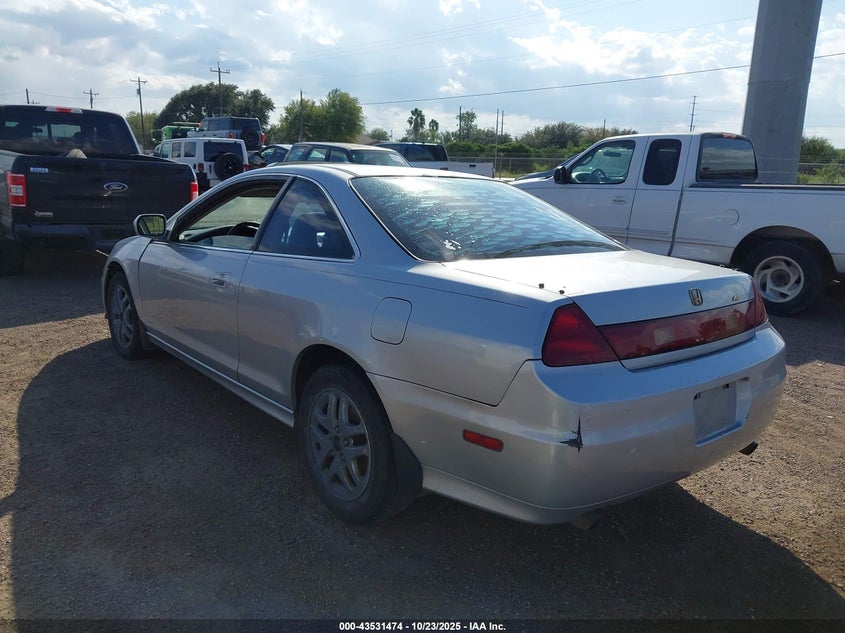 1HGCG22562A007028 2002 HONDA ACCORD photo no. 3
