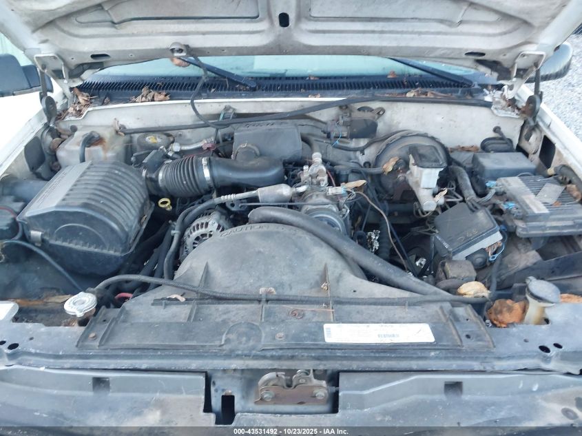 1998 GMC Sierra 1500 Special VIN: 1GTEC14W0WZ505123 Lot: 43531492